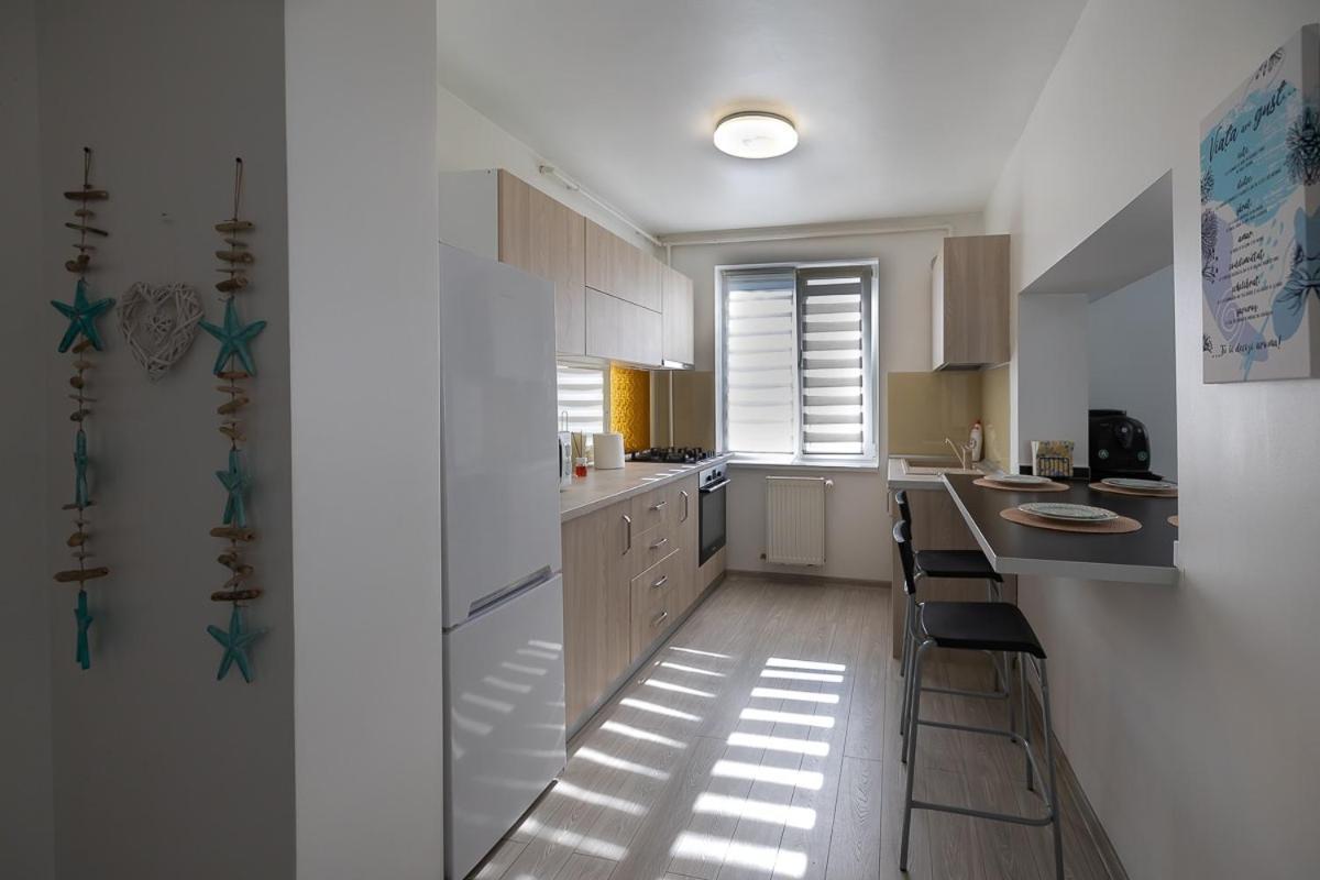 Apartament Expoparc ปีเตช ภายนอก รูปภาพ